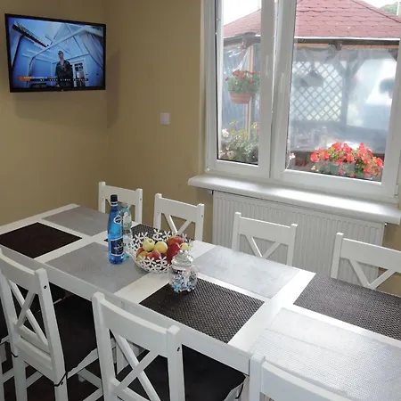 בית נופש Topaz, House In Wapnica *